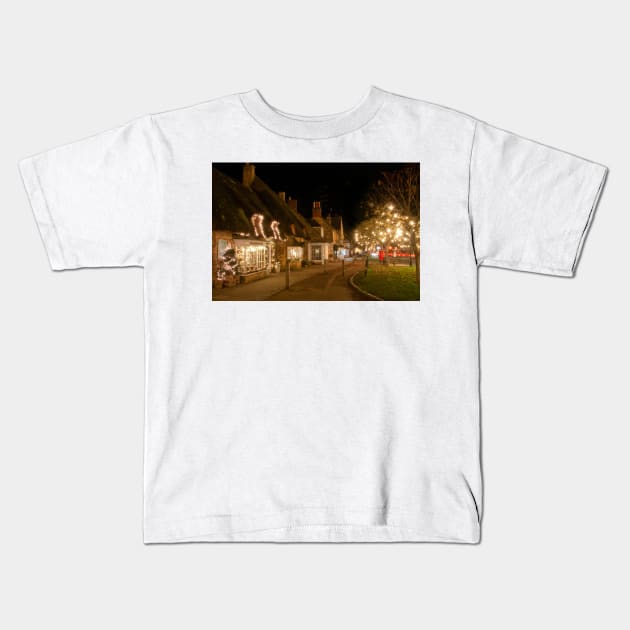 Broadway Christmas Lights Cotswolds Worcestershire Kids T-Shirt by Andy Evans Photos